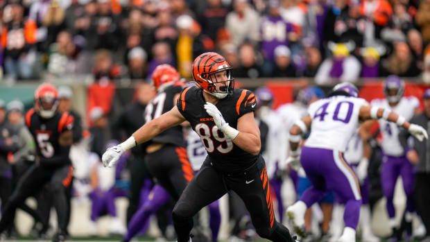 Cincinnati Bengals tight end Drew Sample (89) runs a route in the second quarter of the NFL Week 15 game between the Cincinnati Bengals and the Minnesota Vikings at PayCor Stadium in downtown Cincinnati on Saturday, Dec. 16, 2023.