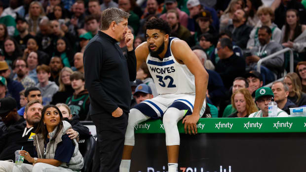 Chris Finch talks to Karl-Anthony Towns