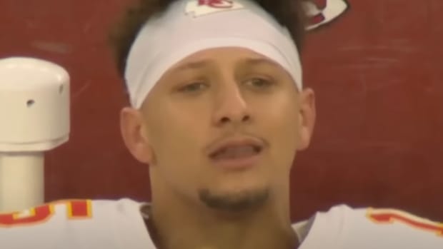 Lip-Reader Breaks Down NSFW Message Patrick Mahomes Appeared to Have After Kadarius Toney’s Bad Drop