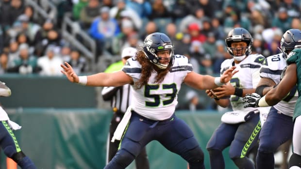 Hunt during the Seahawks' 17-9 win over the Eagles on Nov. 24, 2019.