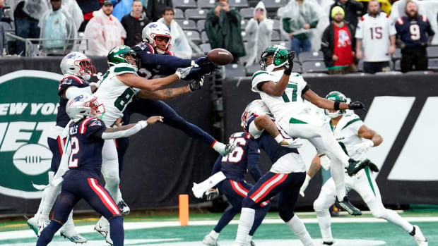 Jets' Hail Mary attempts fails incomplete against the Patriots in Week 3