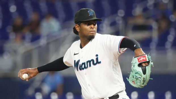 Sep 18, 2023; Miami, Florida, USA; Miami Marlins starting pitcher Edward Cabrera (27) pitches against the New York Mets during the first inning at loanDepot Park. Mandatory Credit: Rhona Wise-USA TODAY Sports