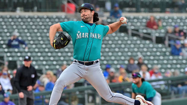 Seattle Mariners starting pitcher Robbie Ray throws in the first inning against the Chicago Cubs during a Spring Training game at Sloan Park. (2023)