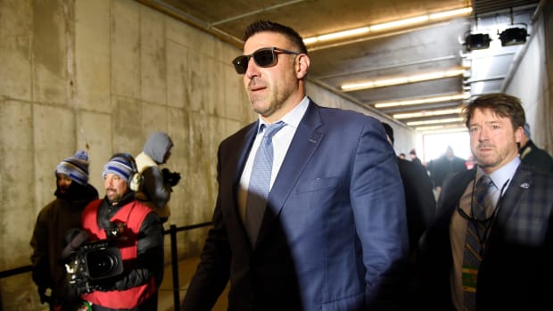 Tennessee Titans head coach Mike Vrabel walks into the tunnel before the AFC Championship game against the Kansas City Chiefs at Arrowhead Stadium Sunday, Jan. 19, 2020 in Kansas City, Mo.