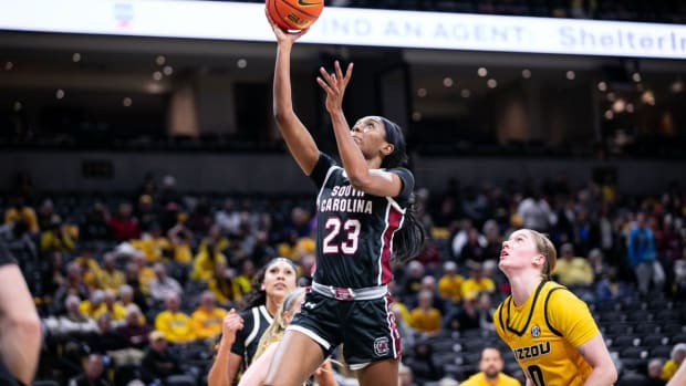 Bree Hall scored a career-high 21 points for South Carolina at Missouri.
