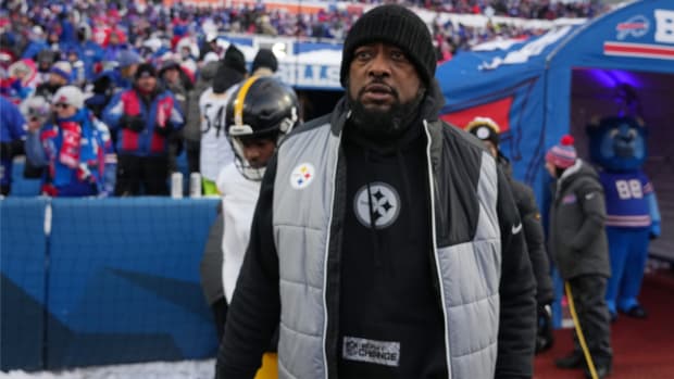 Jan 15, 2024; Orchard Park, New York, USA; Pittsburgh Steelers head coach Mike Tomlin walks the field before the game against the Buffalo Bills in a 2024 AFC wild card game at Highmark Stadium. Mandatory Credit: Kirby Lee-USA TODAY Sports  
