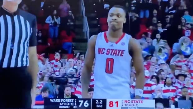 Cameras Caught NC State Player Flipping Ref Double Birds, and Fans Had Jokes 