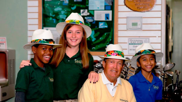 Chi Chi Rodriguez and some of the kids from his foundation
