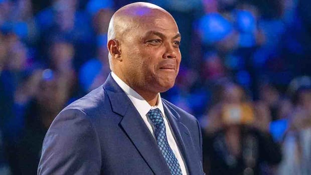 Charles Barkley will tee up next month in the American Century Championship in Lake Tahoe.