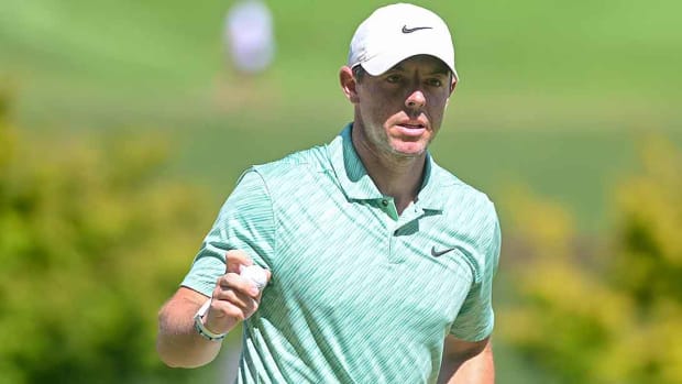 Rory McIlroy acknowledges the crowd in the final round of the 2022 Tour Championship.