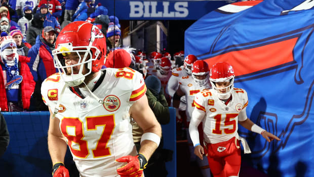 Jan 21, 2024; Orchard Park, New York, USA; Kansas City Chiefs tight end Travis Kelce (87) takes the field before the 2024 AFC divisional round game against the Buffalo Bills at Highmark Stadium. Mandatory Credit: Mark J. Rebilas-USA TODAY Sports  