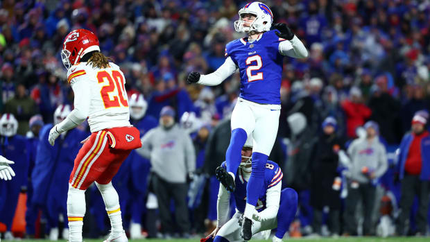 Buffalo Bills kicker Tyler Bass misses a 44-yard field-goal attempt during his team’s NFL divisional playoff game against the Kansas City Chiefs on Jan. 21, 2024.