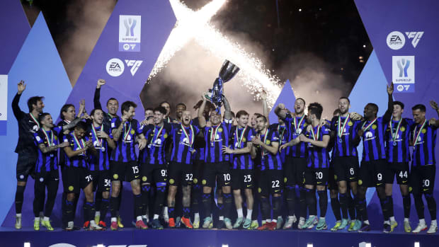 El Inter de Milán ganó la Supercopa de Italia al vencer a Napoli