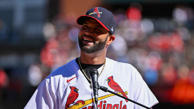 Cardinals first baseman Albert Pujols speaks to the crowd at his farewell ceremony.