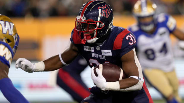 Nov 19, 2023; Hamilton, Ontario, CAN; Montreal Alouettes running back William Stanback (31) runs against the Winnipeg Blue Bombers during the first quarter of the 110th Grey Cup game at Tim Hortons Field. Mandatory Credit: John E. Sokolowski-USA TODAY Sports  