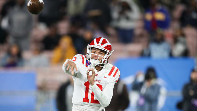 PASADENA, CALIFORNIA - NOVEMBER 25: Quarterback Elijah Brown #12 of the Mater Dei Monarchs throws a pass in the first half against the St. John Bosco Braves at Rose Bowl Stadium on November 25, 2022 in Pasadena, California. (Photo by Meg Oliphant/Getty Images)