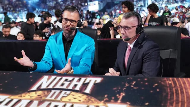 Corey Graves and Michael Cole on WWE commentary duties.