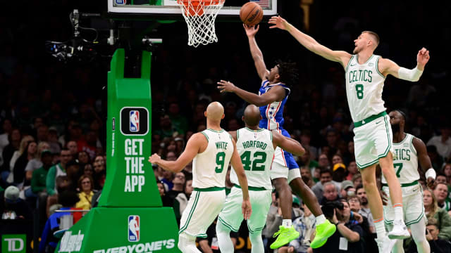 76ers guard Tyrese Maxey going up for a layup during the preseason opener against the Celtics