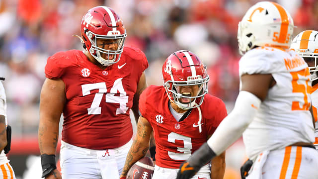 Alabama wide receiver Jermaine Burton (3) and offensive lineman Kadyn Proctor (74) celebrate after a play against Tennessee