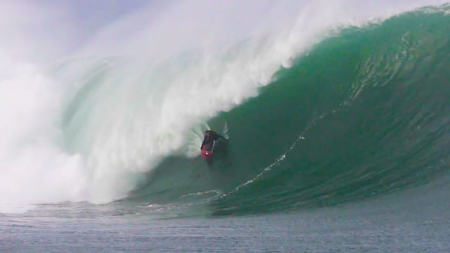 Nathan Florence at Mullaghmore Head in Ireland