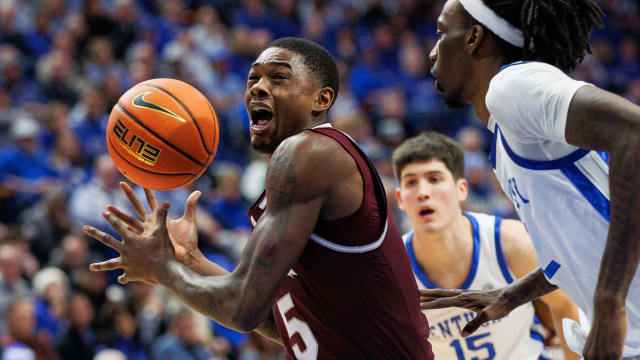 Mississippi State Bulldogs guard Shawn Jones Jr. (5) loses control of the ball during the first half against the Kentucky Wildcats at Rupp Arena at Central Bank Center.