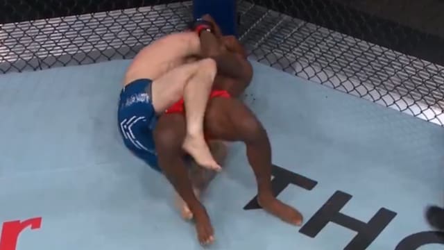 UFC 297 VIDEO: Fighter Scores Insane Comeback Submission in Barn Burner Fight
