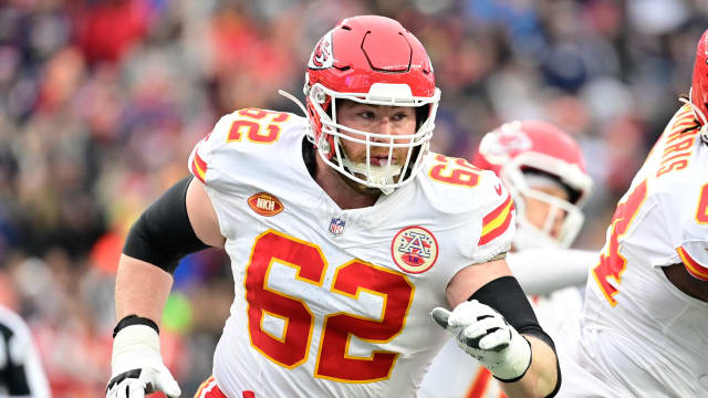 Dec 17, 2023; Foxborough, Massachusetts, USA; Kansas City Chiefs guard Joe Thuney (62) in action during the first half against the New England Patriots at Gillette Stadium. Mandatory Credit: Eric Canha-USA TODAY Sports  