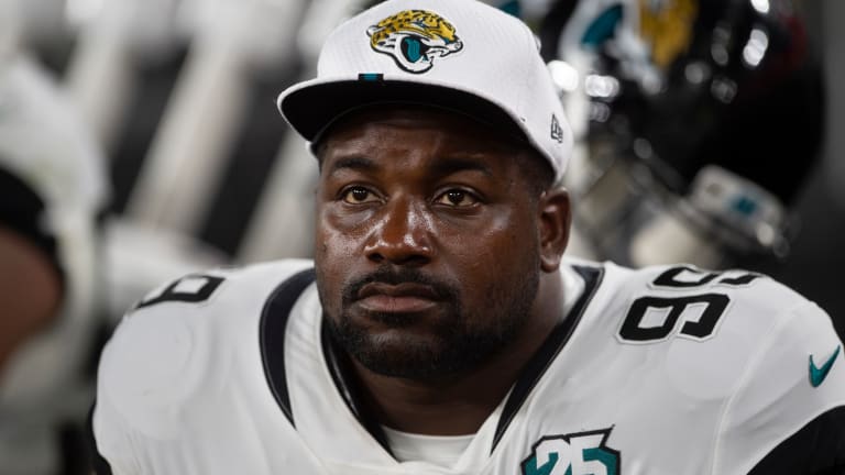 Marcell Dareus in Philadelphia to Treat Core Muscle Injury