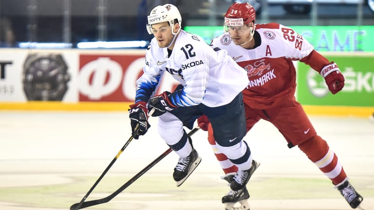 U.S. Routs Denmark at Hockey Worlds Behind Alex DeBrincat’s Two Goals