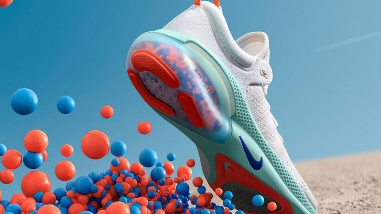 nike shoes with technology