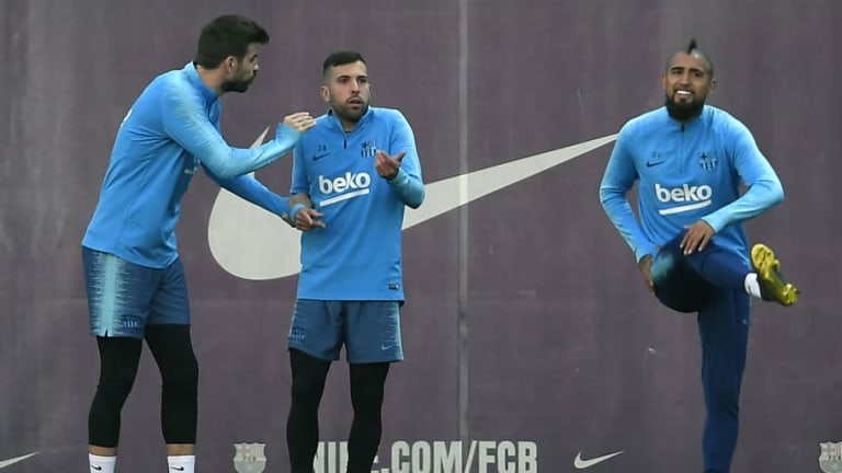 VÍDEO | El épico 'vacile' de Piqué a Chumi en el entrenamiento del FC Barcelona