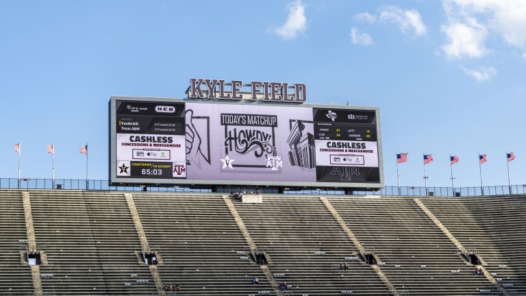 Vanderbilt Plays Near Perfect First Half, Trails Texas A&M 7-5 at Intermission.