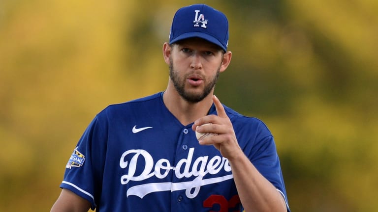Dodgers: Should Clayton Kershaw Consider Signing Later in the Season?