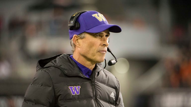 Chris Petersen's Exit At Washington Catches Everyone By Surprise 