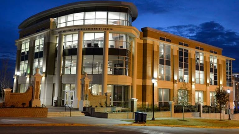 South Carolina's Virtual Visit Ends With Parent Commentary - Sports