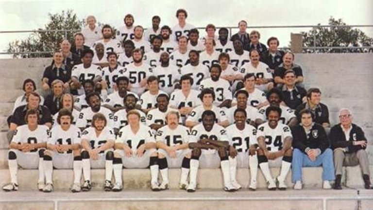 '76 Oakland Raiders Voted Greatest NFL Team of All-Time