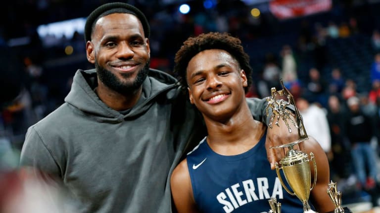 Lakers Players Pull Up to LeBron James’ Son Game at Staples Center