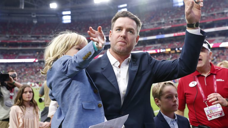 Former USC QB Carson Palmer Weighs In On Polarizing College Football Topic