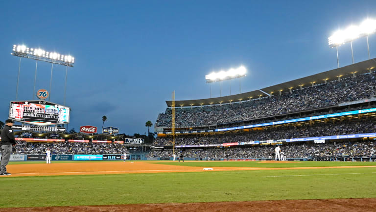 Dodgers: LA Agrees to Terms with Two Top-50 International Prospects