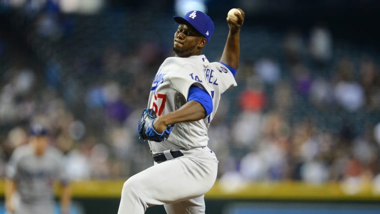 Dodgers: LA Re-Signs Journeyman Right-Hander