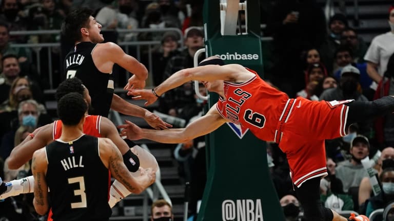 Milwaukee Bucks Coach Shares Thoughts on Grayson Allen Injuring Alex Caruso