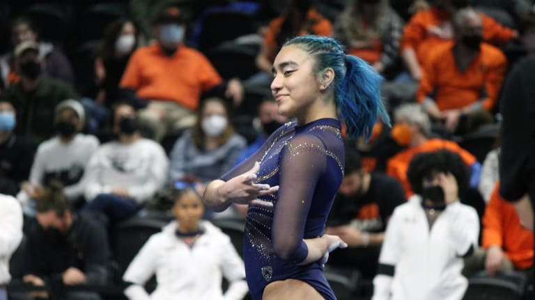 Late Push on Beam Can't Lift UCLA Gymnastics Over Oregon State, Jade Carey