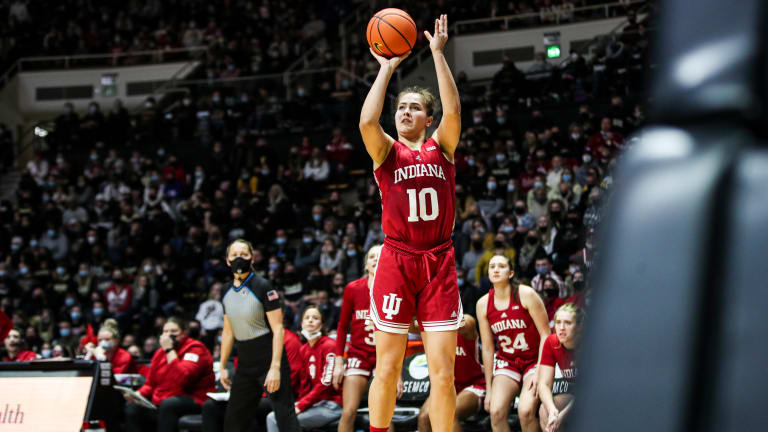 Indiana Women's Basketball Remains at No. 6 in the Associated Press Poll