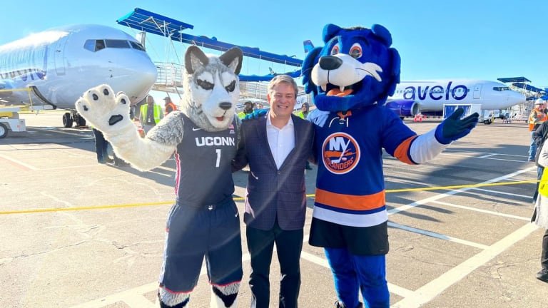 Avelo Airlines Announces Partnership With UConn Athletics