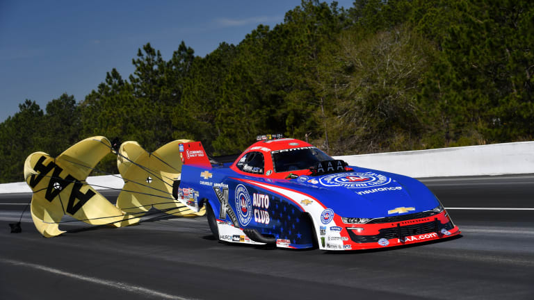NHRA: Hight, Ashley, Enders lead the way in first day of Winternationals qualifying