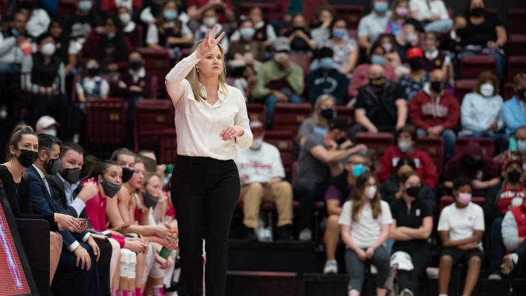 Utah women's basketball extends head coach Lynne Roberts through 2027 following impressive 2021 season