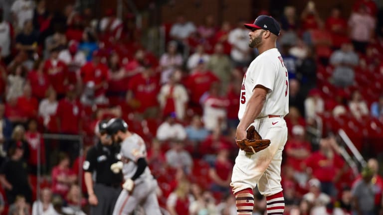 Dodgers: Albert Pujols Makes Pitching Debut In Cardinals-Giants Blowout