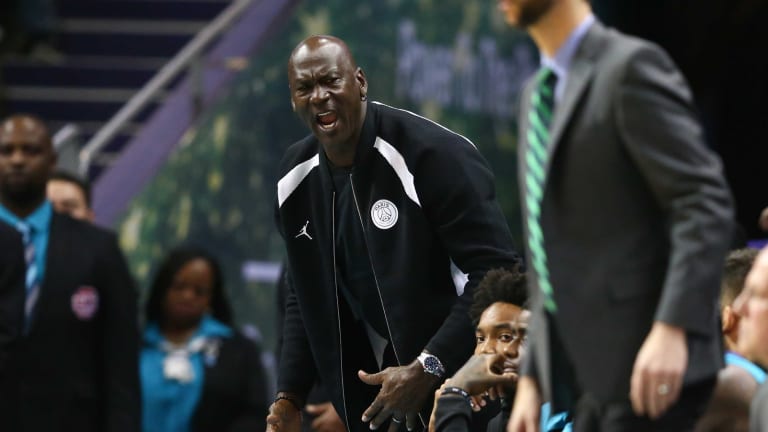 Lakers: Woj Says Charlotte Job is 'Certainly' Going to Compete with LA Vacancy