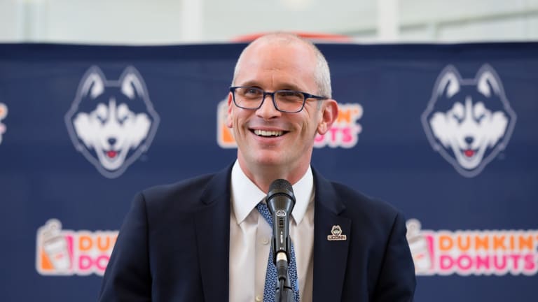 Hurley Discusses Transfer Portal, 'UConn Way' During Coaches Road Show
