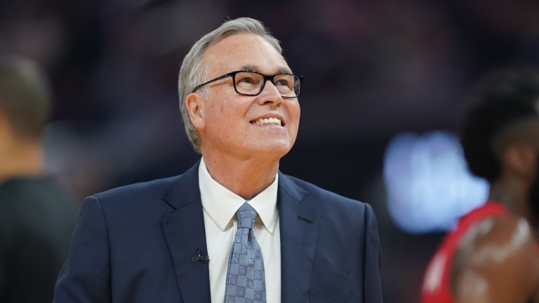 Report: Mike D'Antoni 'Scores Points' With Damian Lillard During Blazers Interview